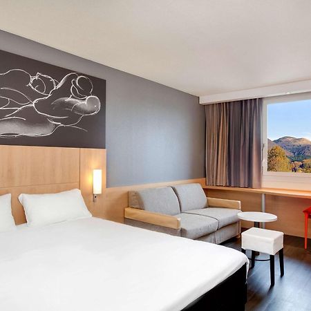 Hotel Ibis Clermont Ferrand Nord Riom Extérieur photo